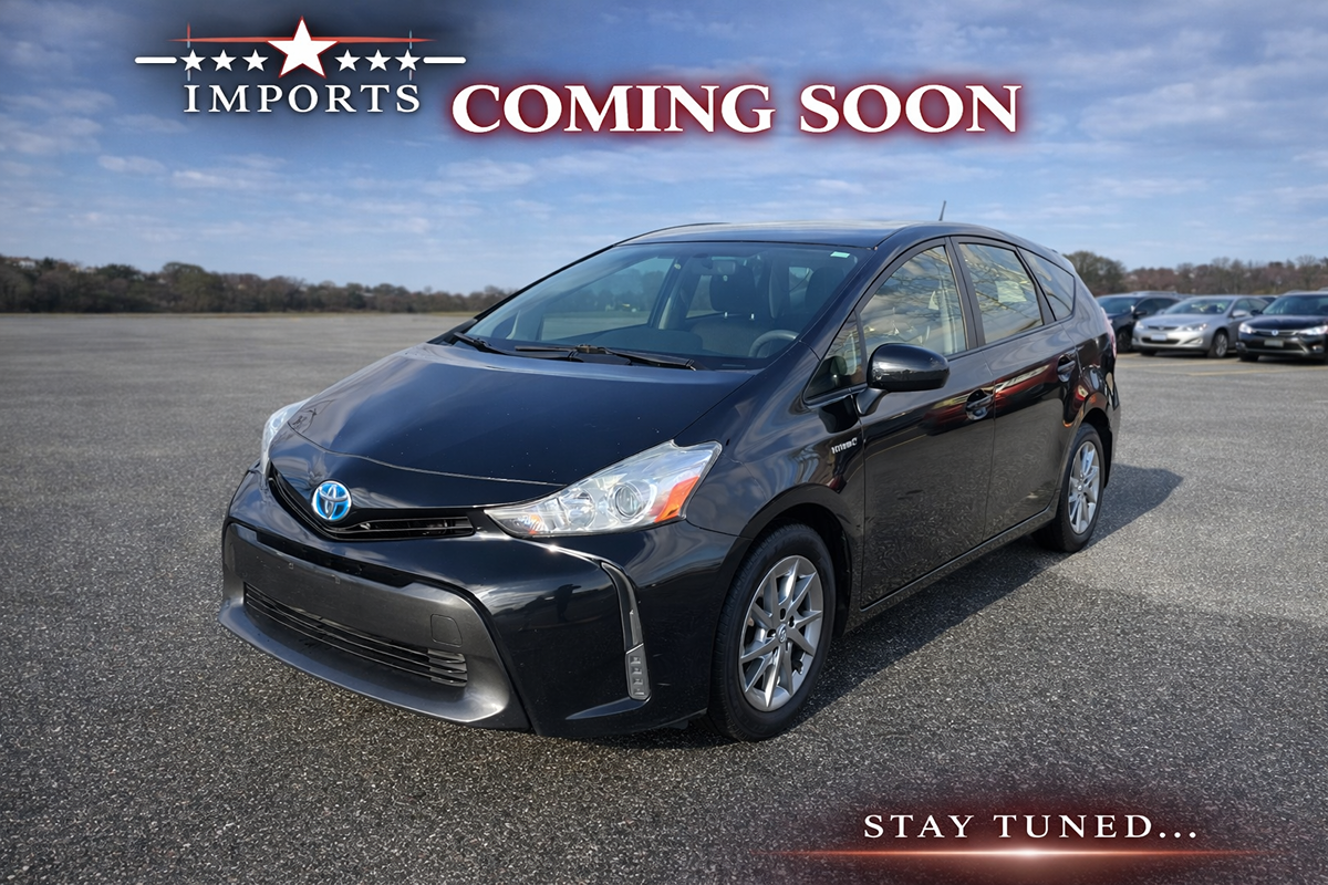2015 Toyota Prius v Five