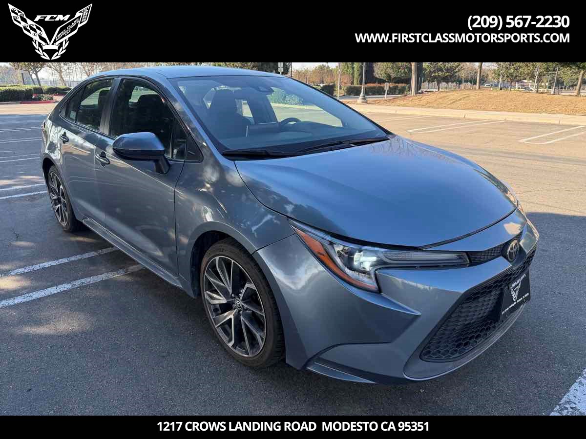 2021 Toyota Corolla LE's photo