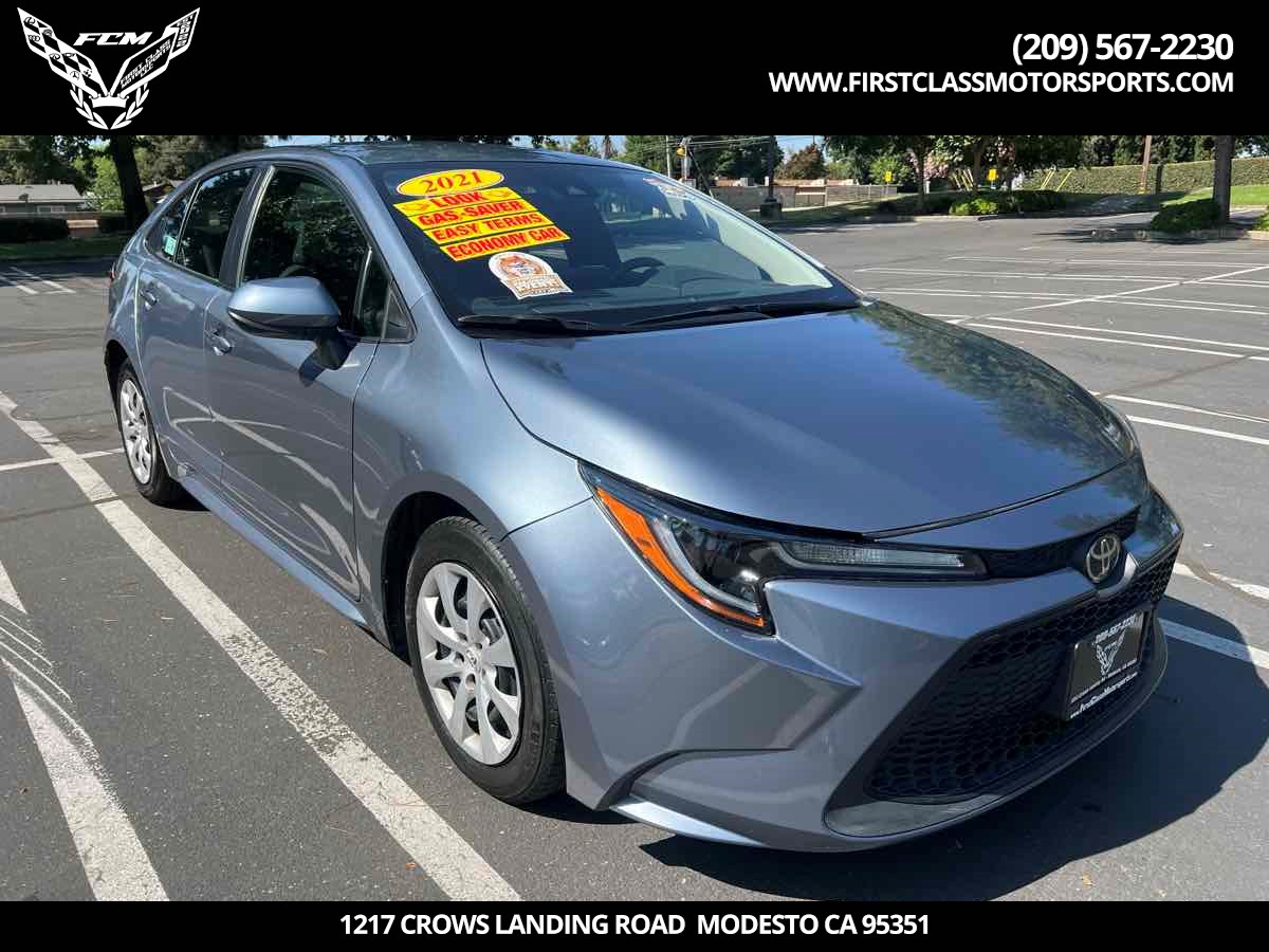 2021 Toyota Corolla LE's photo