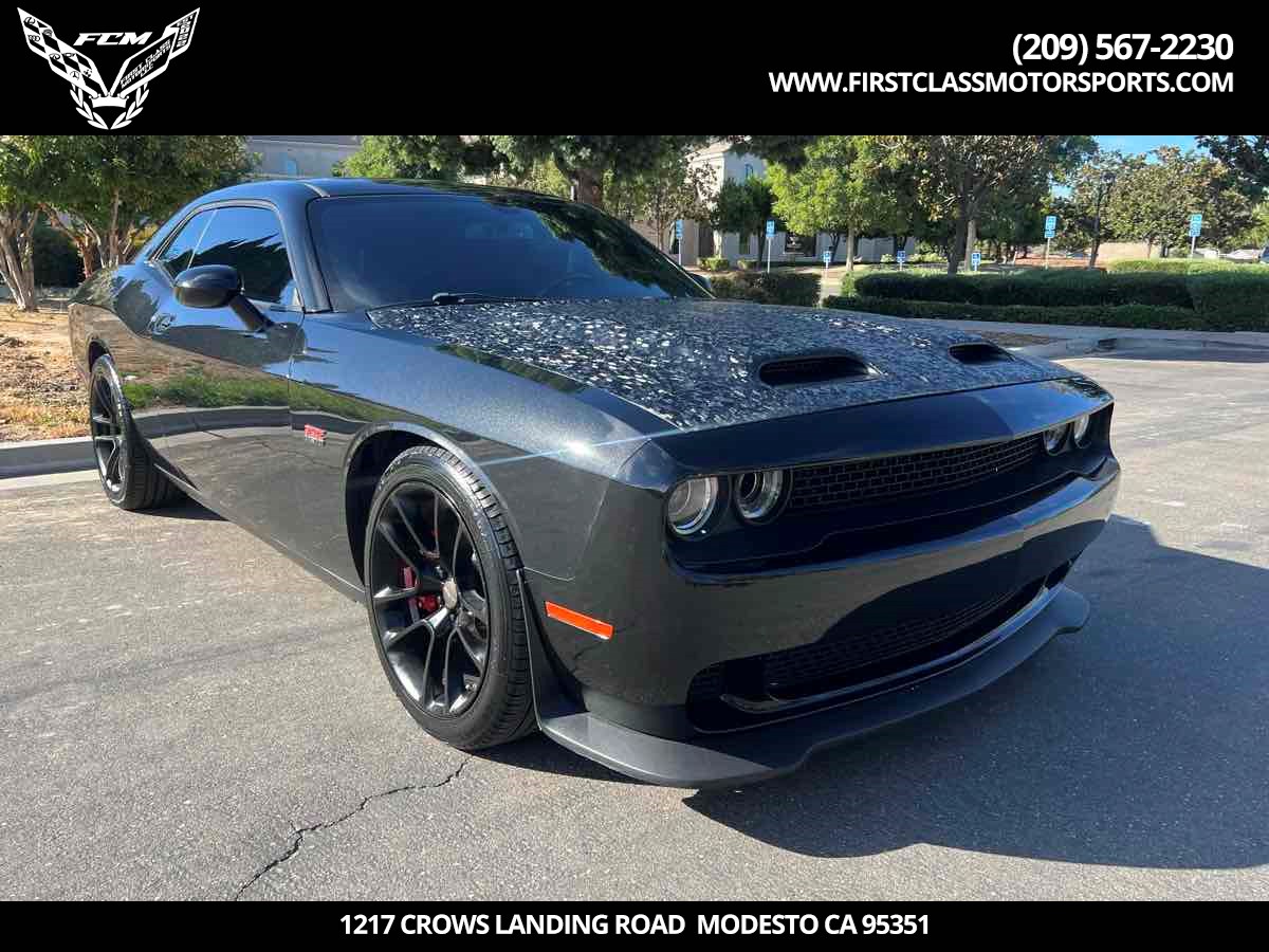 2013 Dodge Challenger SRT8