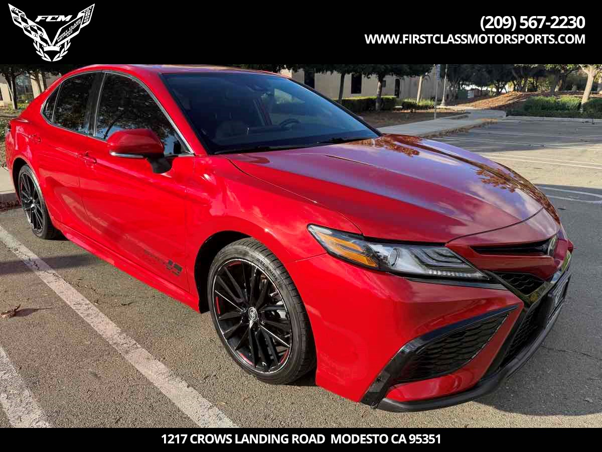 2022 Toyota Camry XSE's photo
