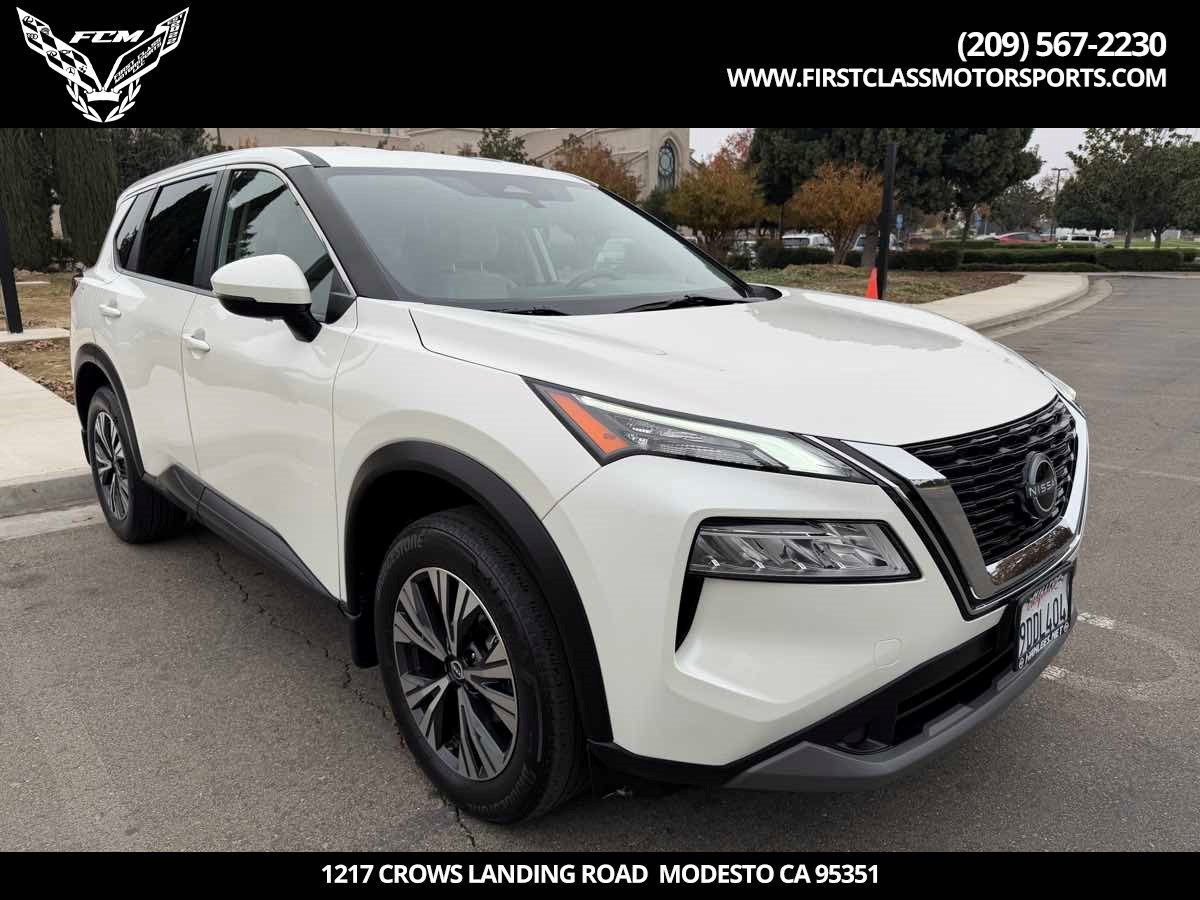 2023 Nissan Rogue SV's photo