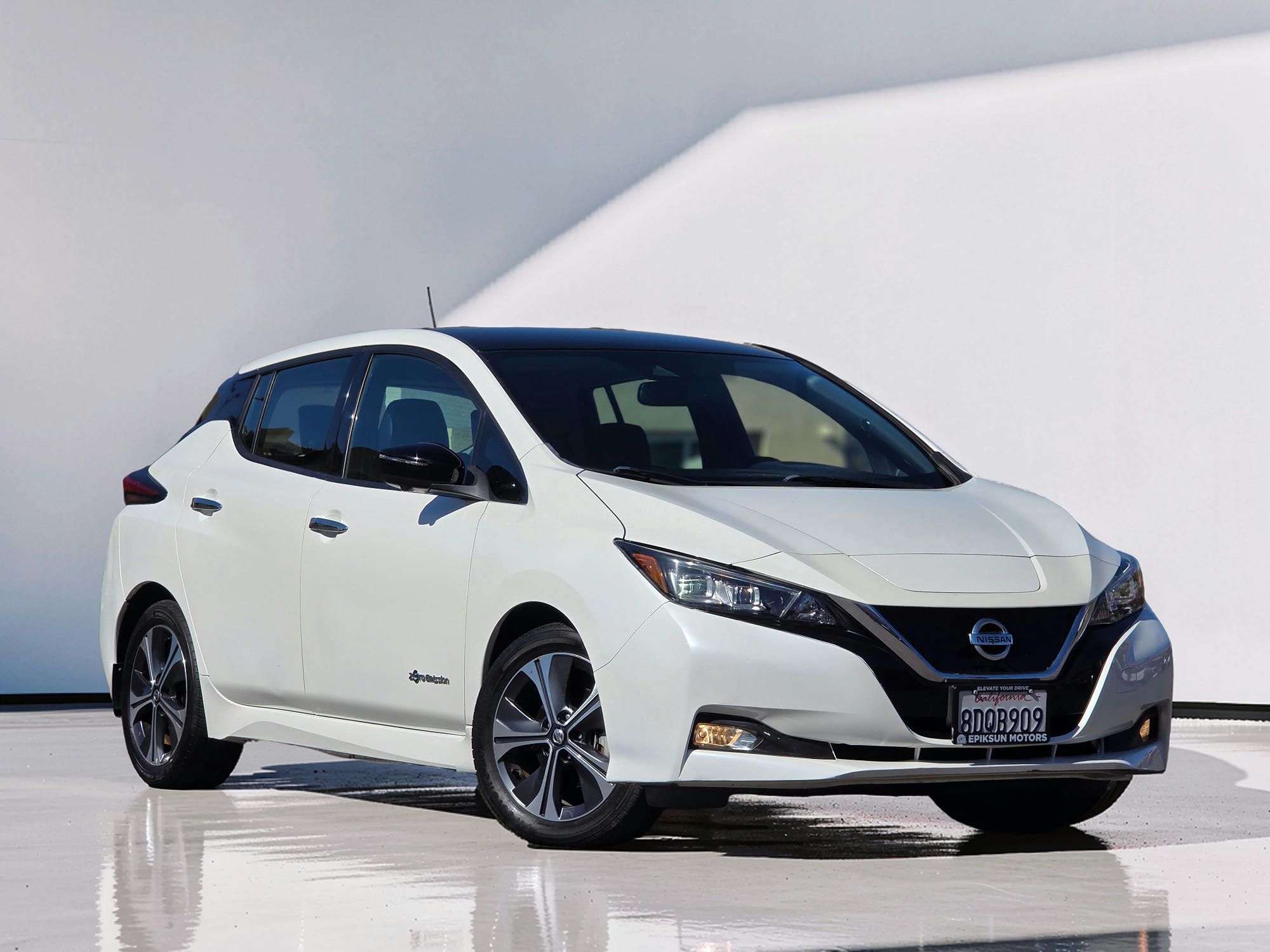 2018 Nissan LEAF SL