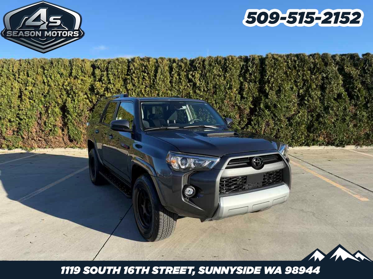 2022 Toyota 4Runner TRD Off-Road's photo