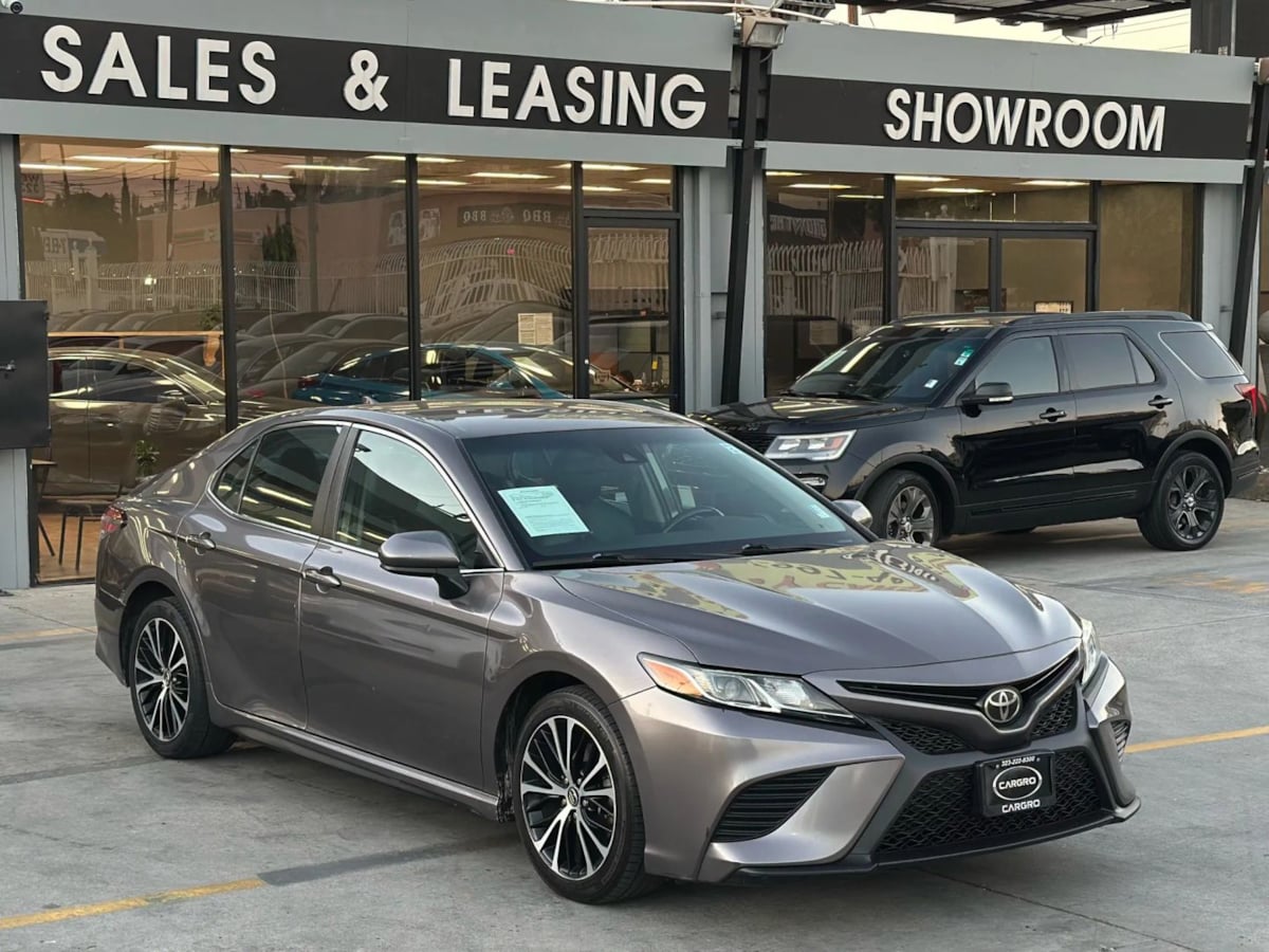 2019 Toyota Camry SE