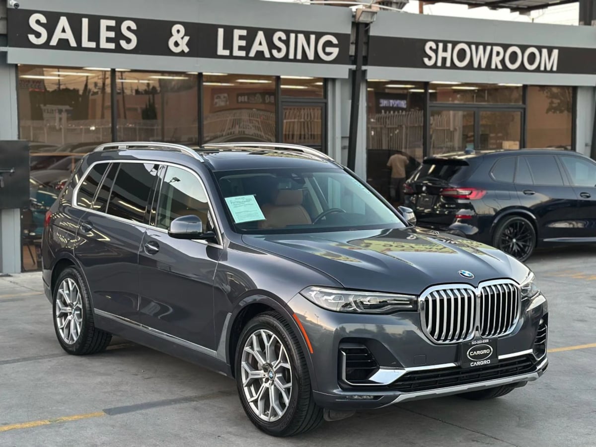 2019 BMW X7 40i