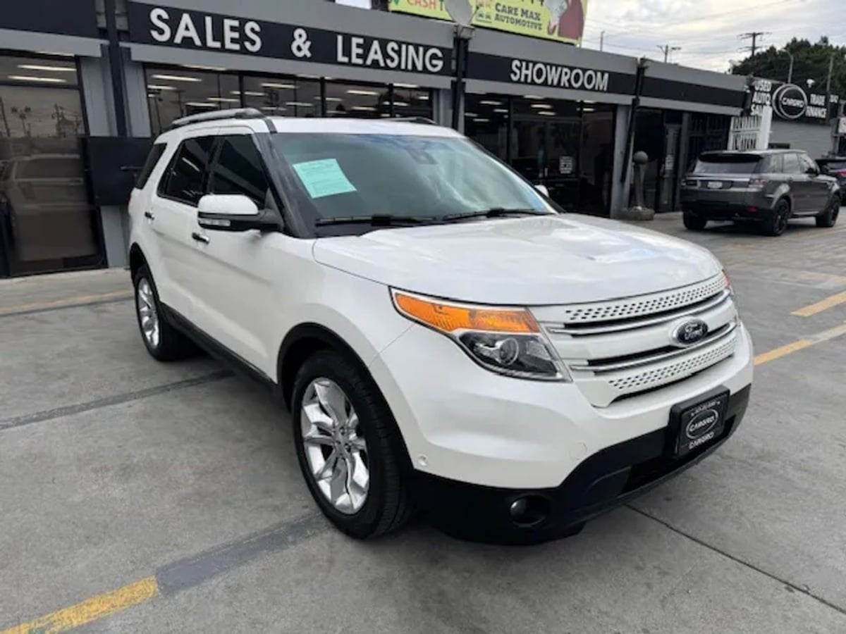 2015 Ford Explorer Limited's photo