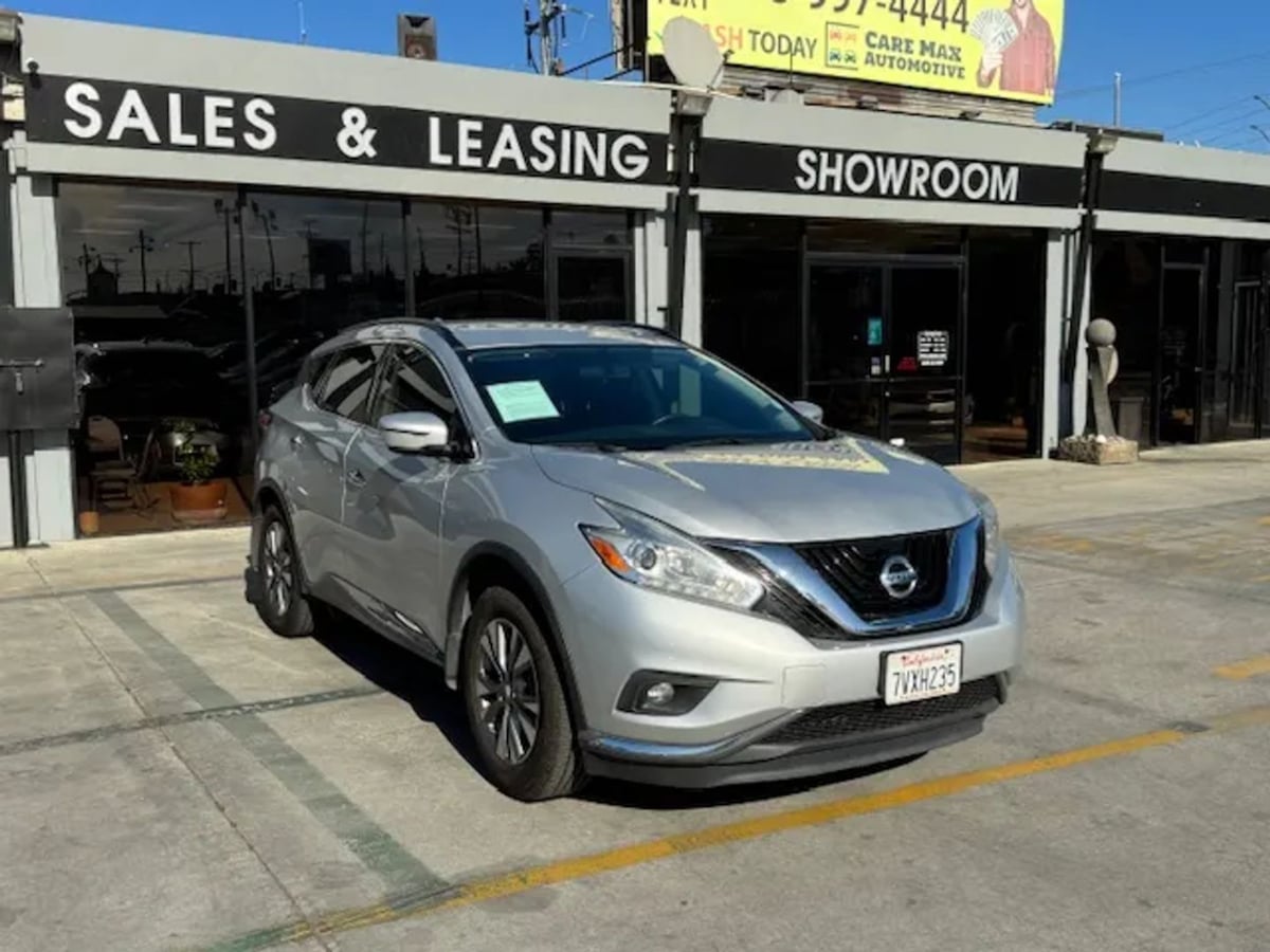 2017 Nissan Murano SV's photo