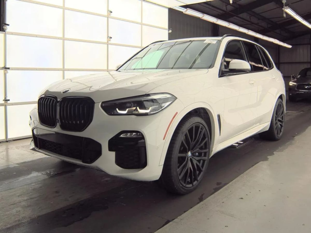2020 BMW X5 40i's photo