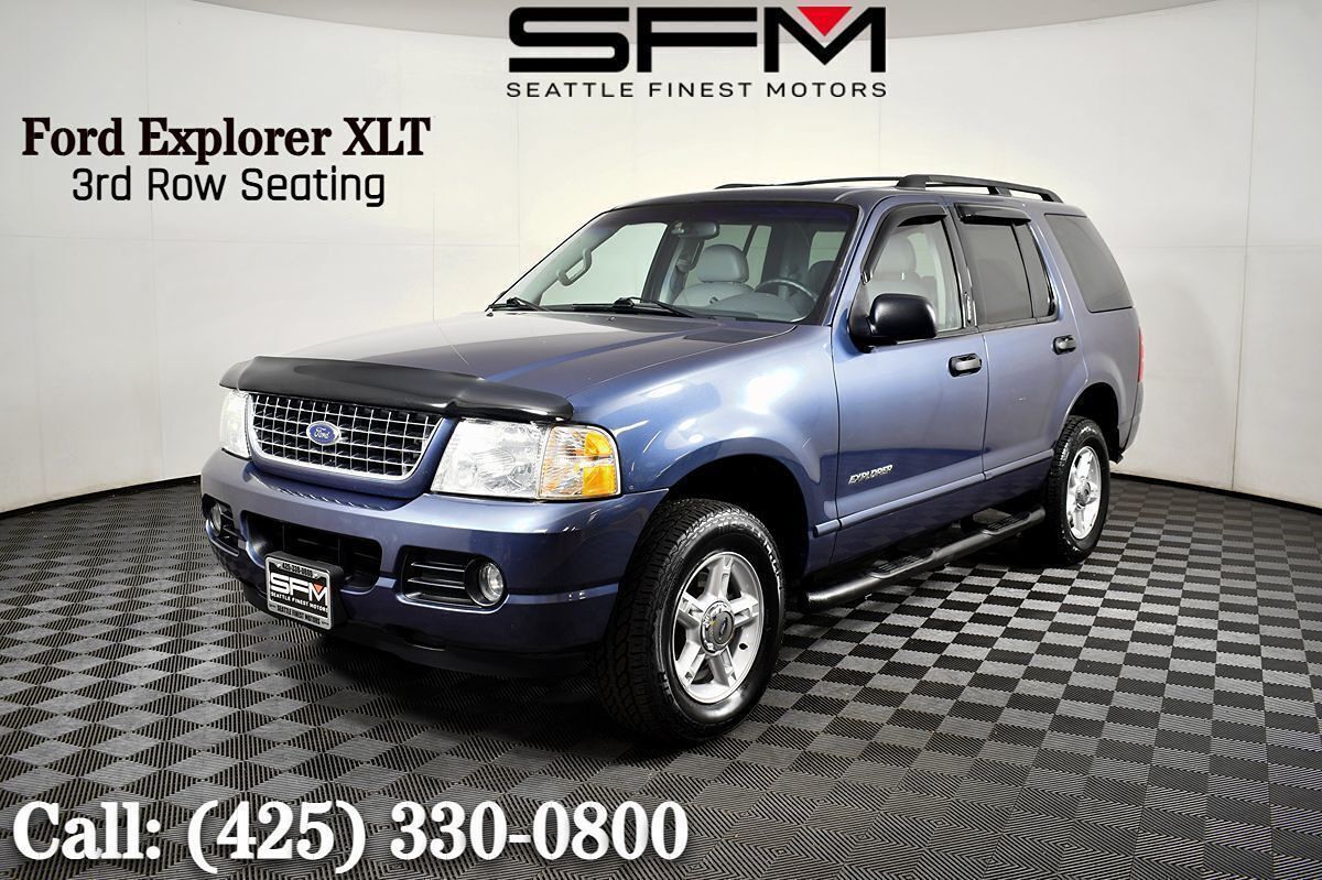 2004 Ford Explorer XLT's photo
