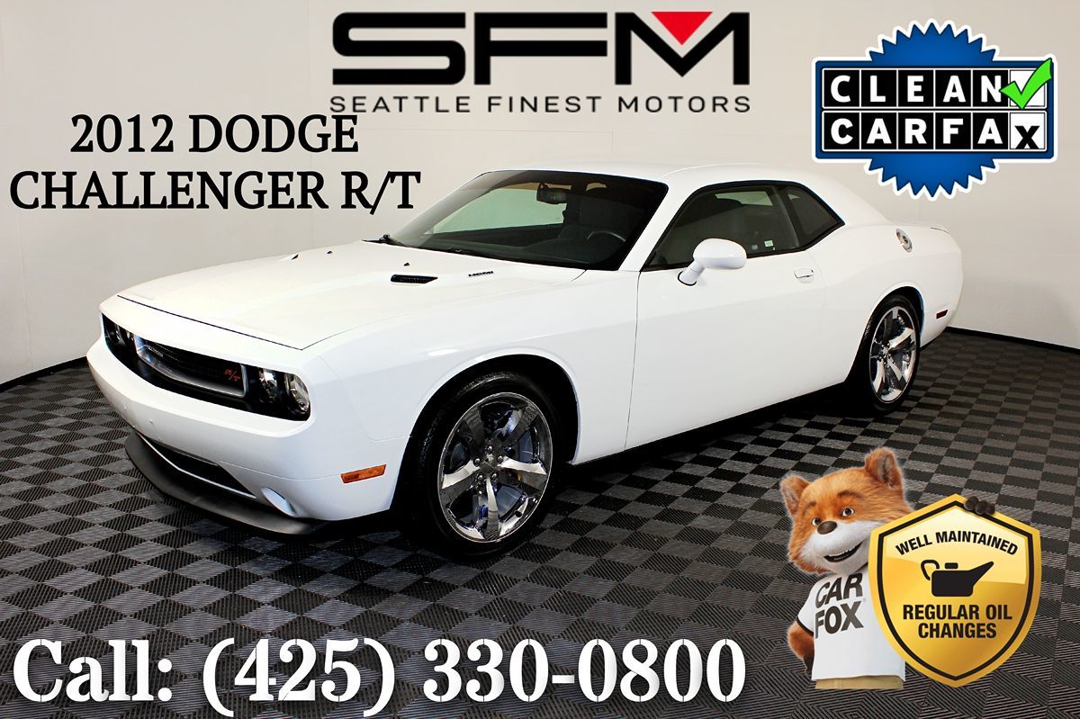 2012 Dodge Challenger R/T's photo