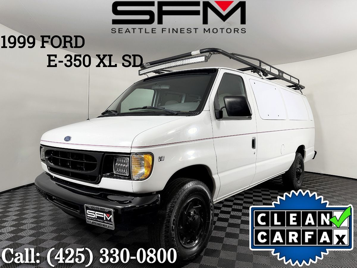 1999 Ford Econoline Wagon XL