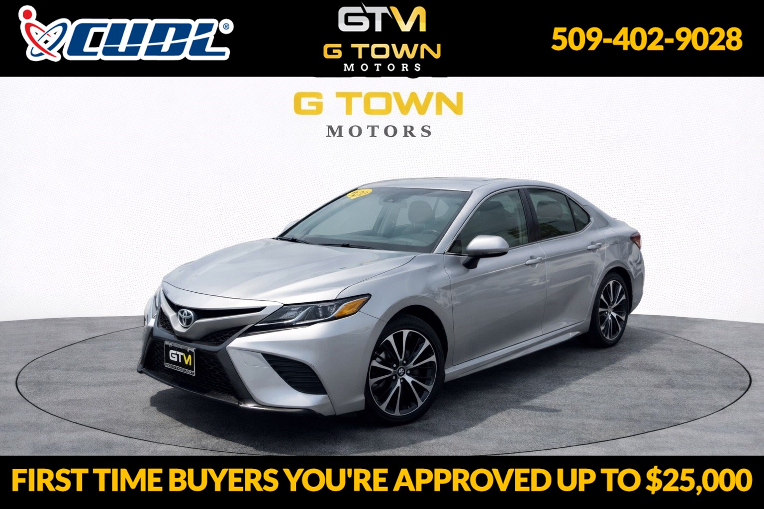 2018 Toyota Camry SE's photo