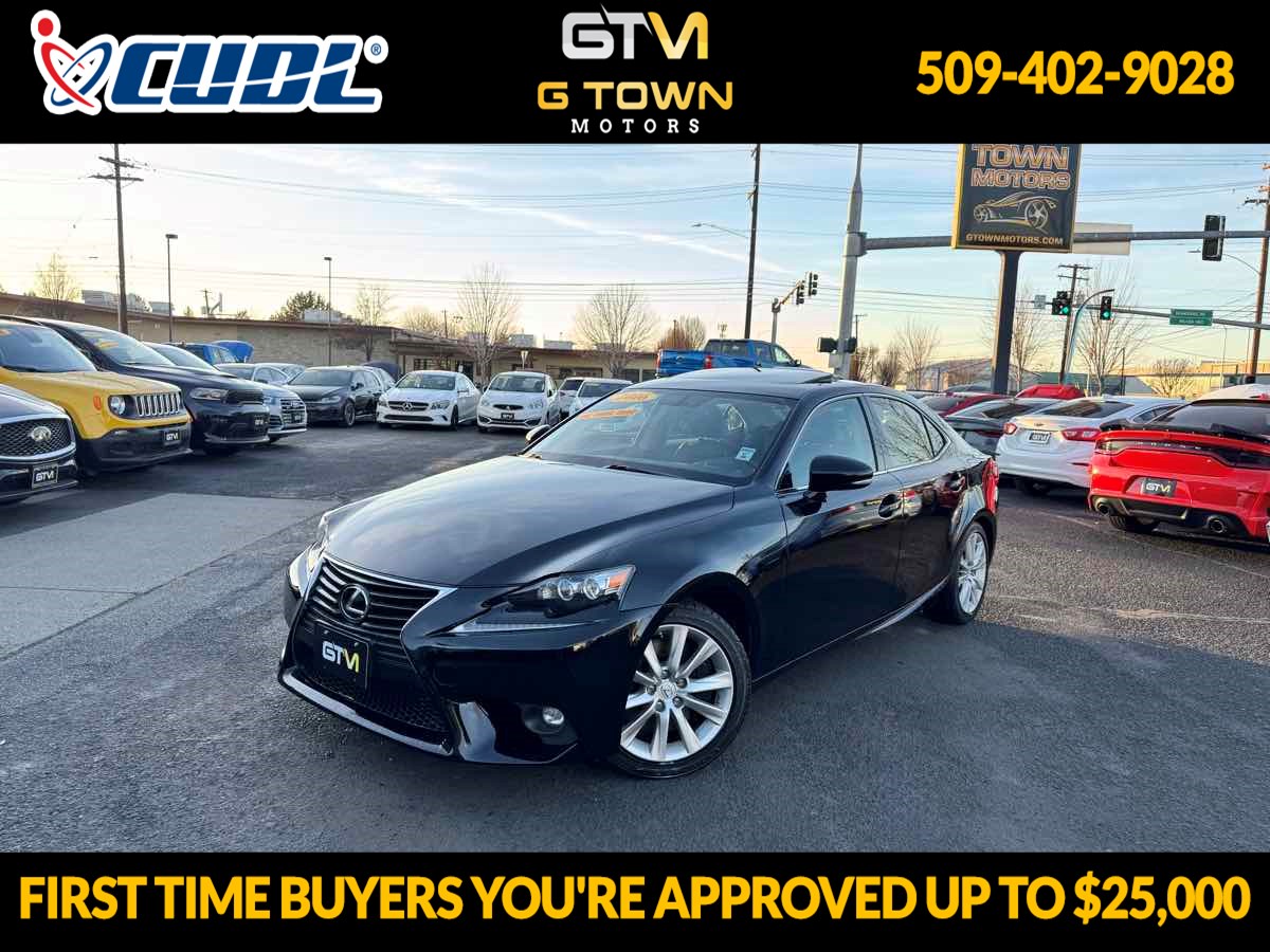 2016 Lexus IS 300's photo