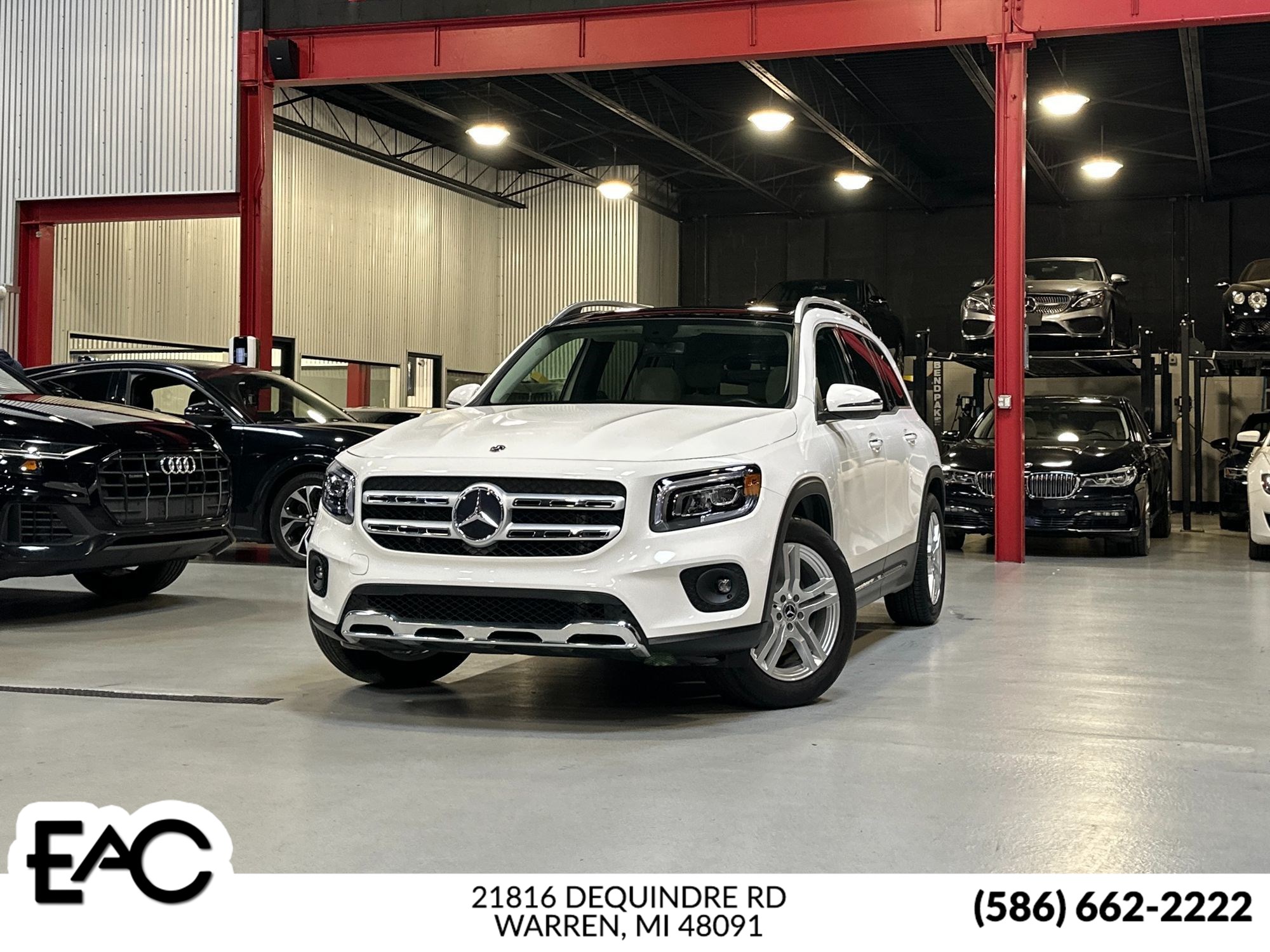 2021 Mercedes-Benz GLB Base's photo