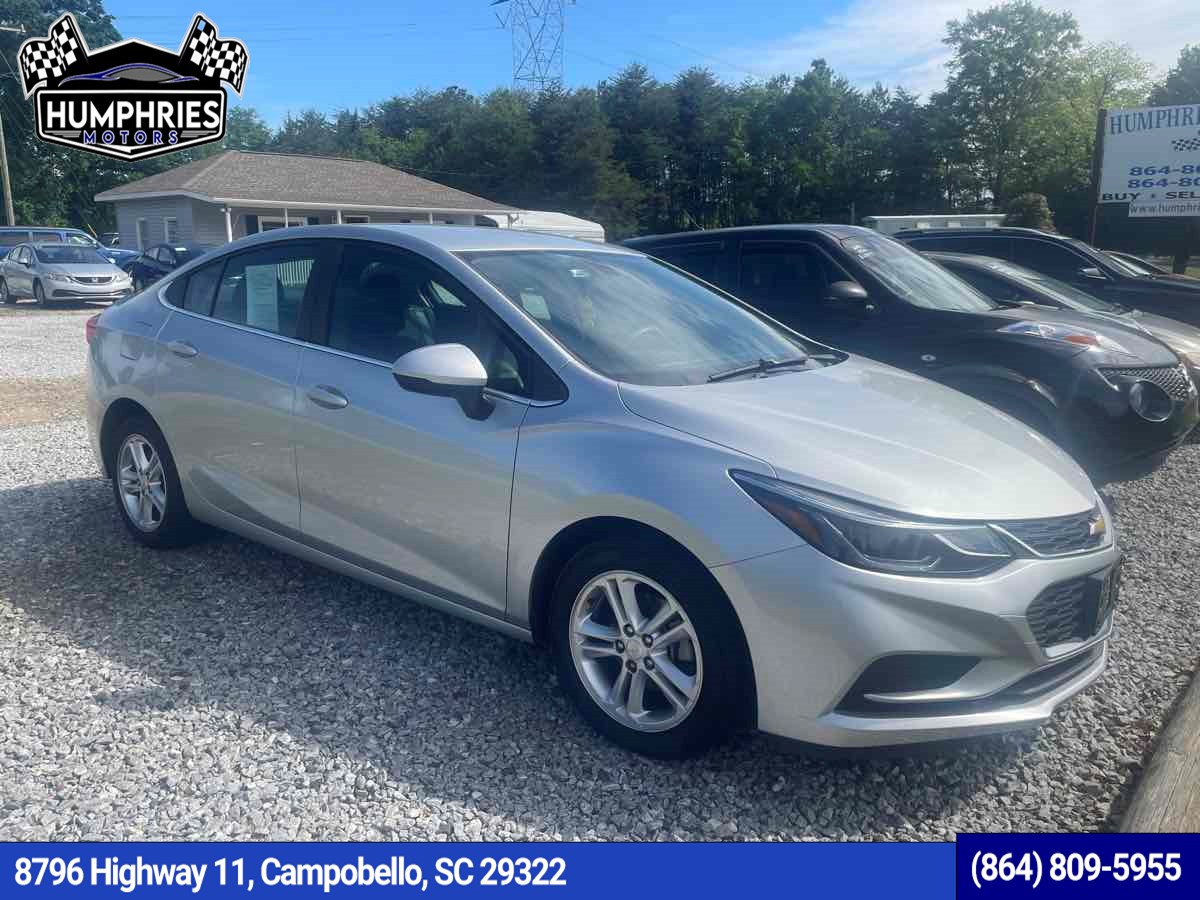 2016 Chevrolet Cruze LT's photo