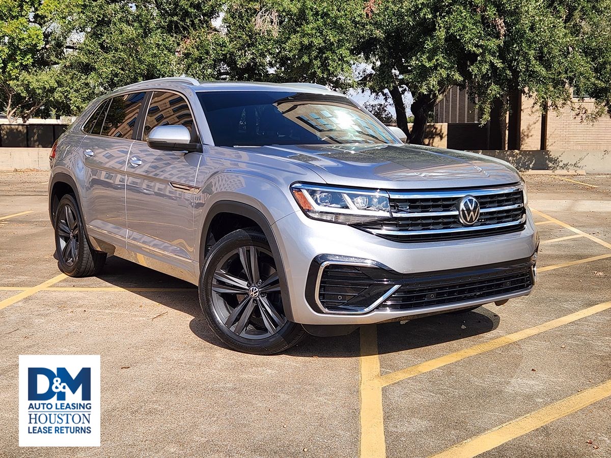 2022 Volkswagen Atlas Cross Sport SEL R-Line's photo