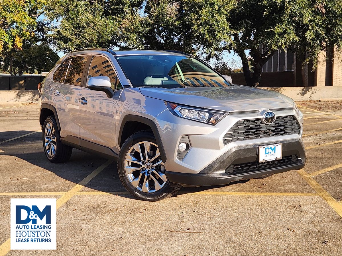 2021 Toyota RAV4 XLE Premium's photo
