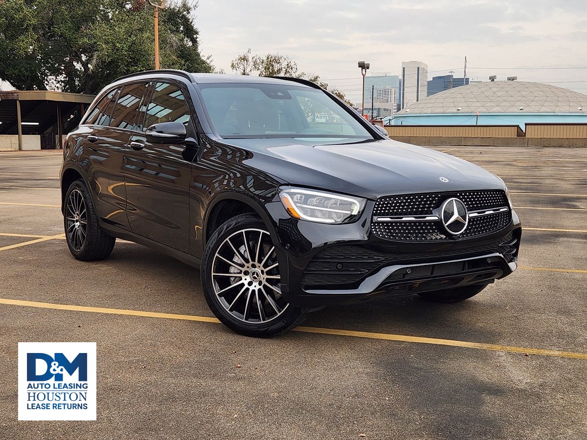 2022 Mercedes-Benz GLC GLC300's photo