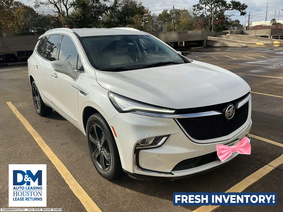 2024 Buick Enclave Essence's photo