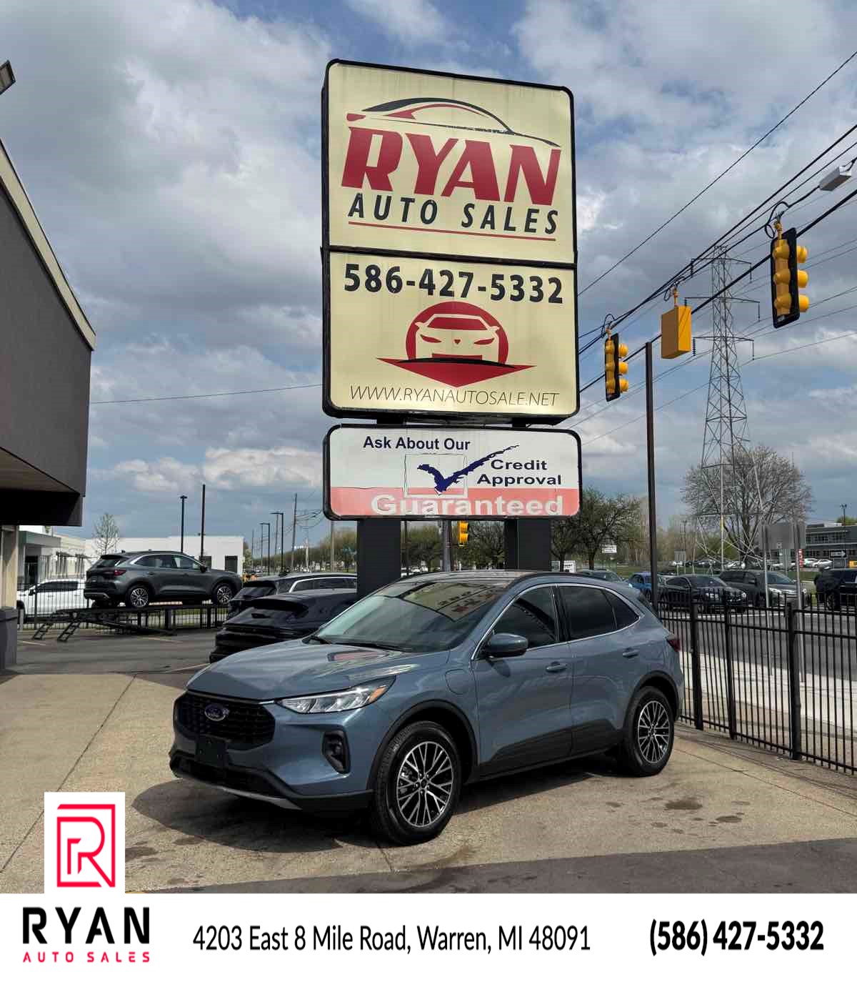 2025 Ford Escape PHEV's photo