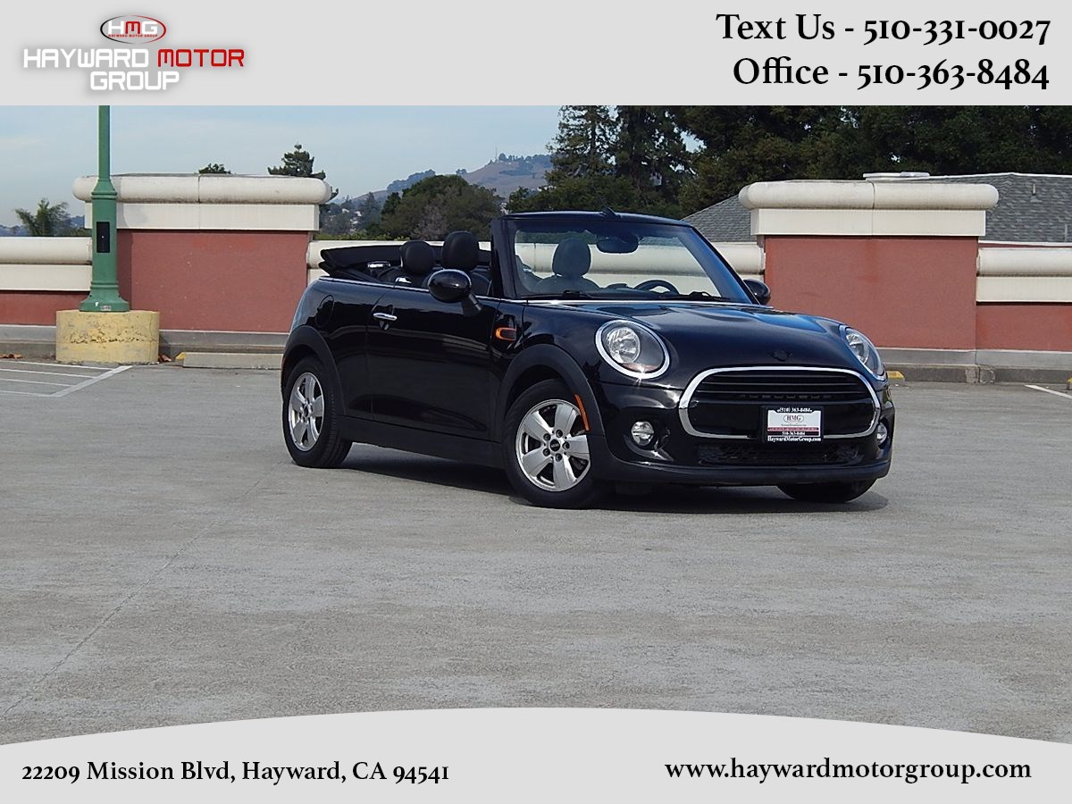 2019 MINI Convertible Base's photo