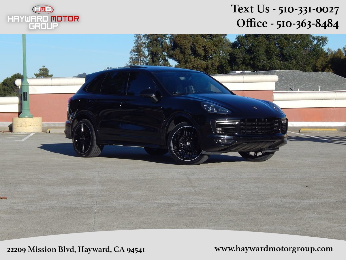 2016 Porsche Cayenne GTS's photo