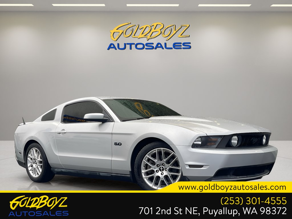 2012 Ford Mustang GT Premium's photo