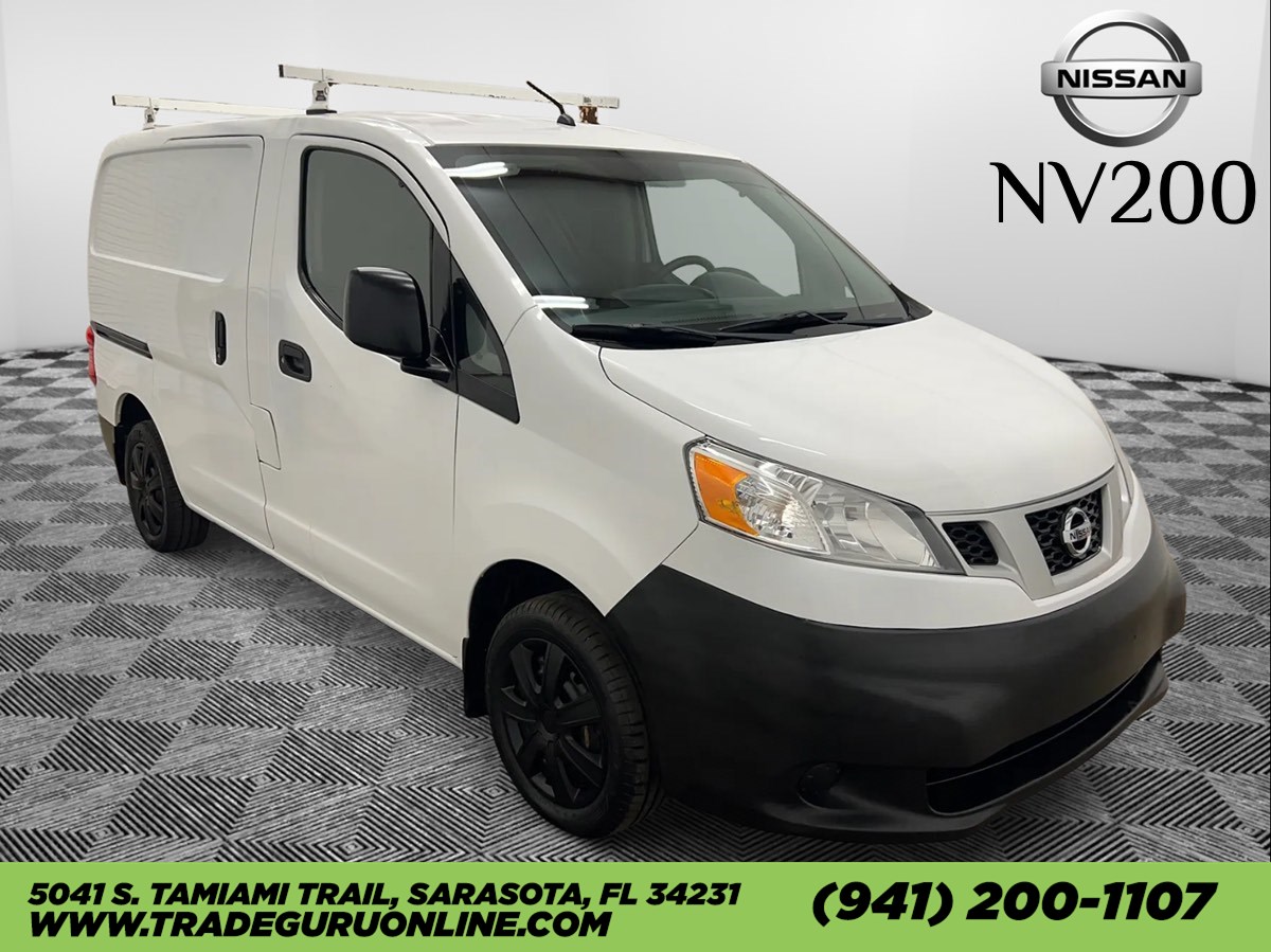 2017 Nissan NV200 S's photo