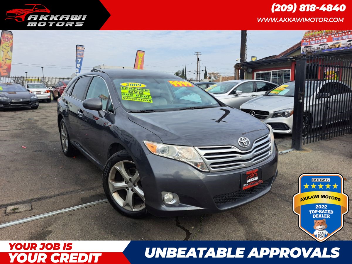 Toyota Venza's photo