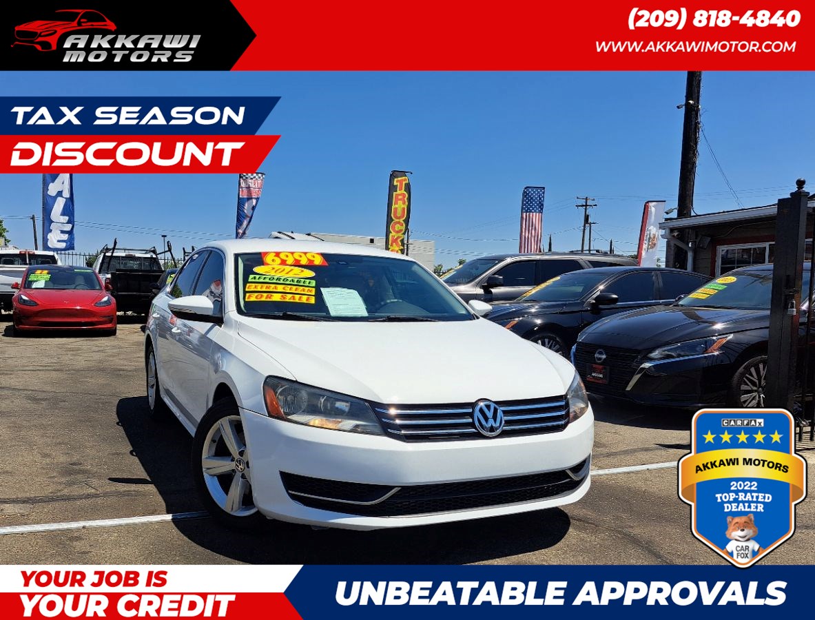 2012 Volkswagen Passat SE's photo