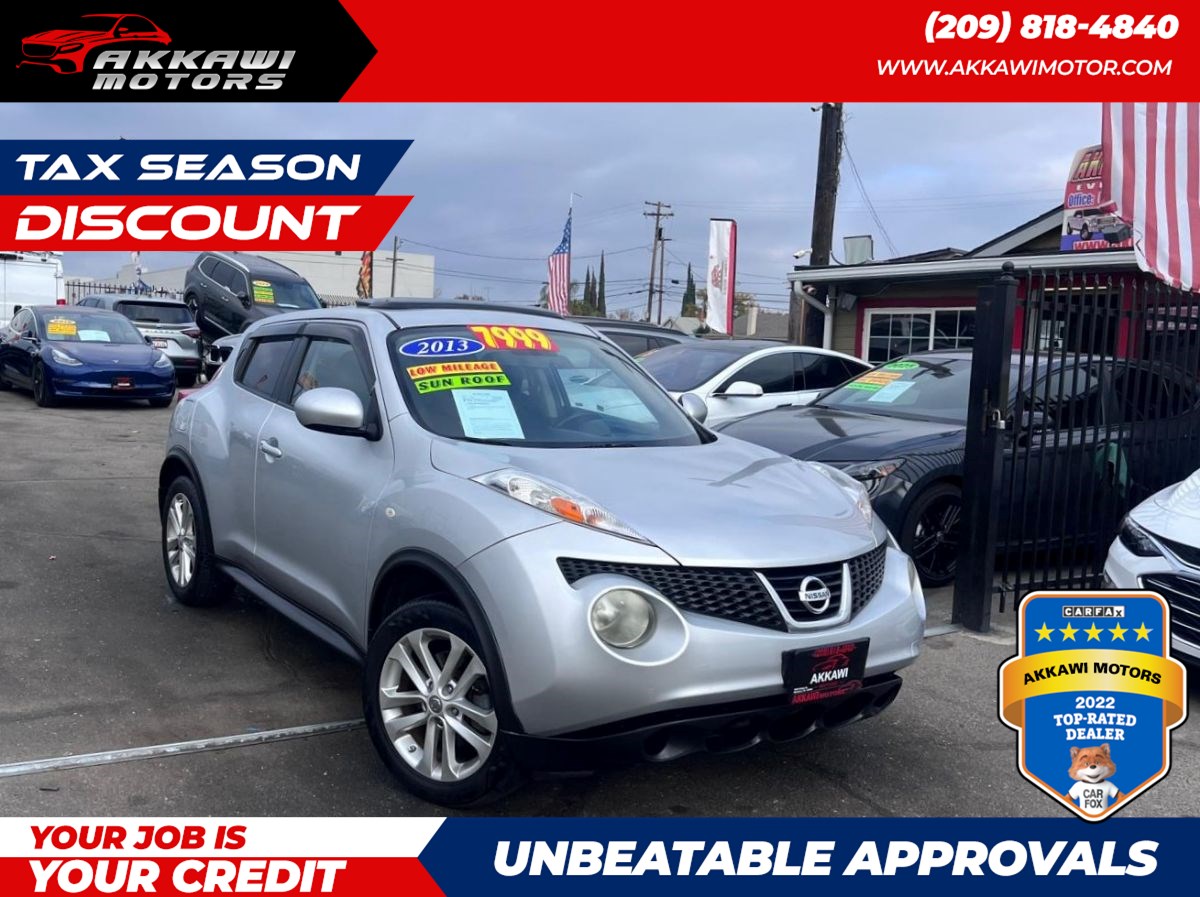 2013 Nissan JUKE SV's photo