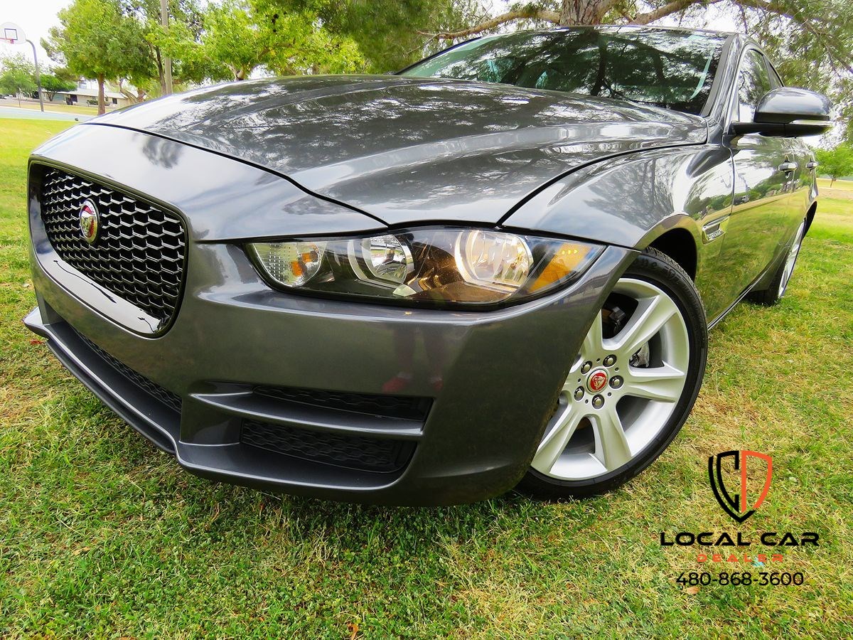 2018 Jaguar XE