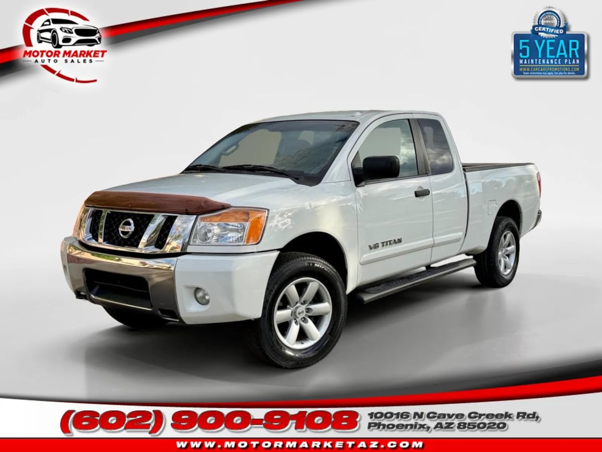 2014 Nissan Titan SV's photo