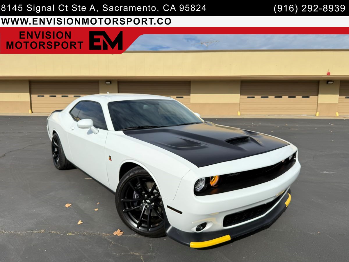 2021 Dodge Challenger R/T's photo