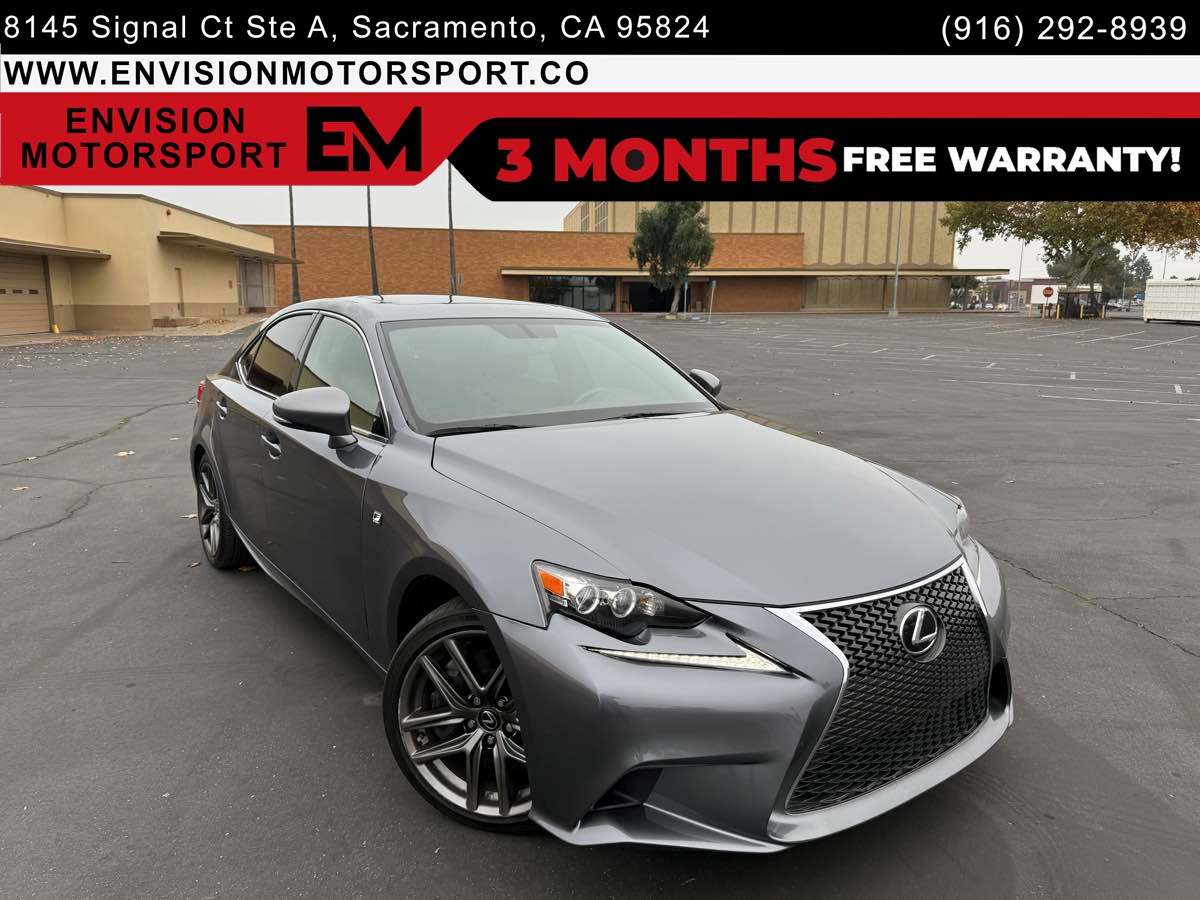 2016 Lexus IS 200t's photo