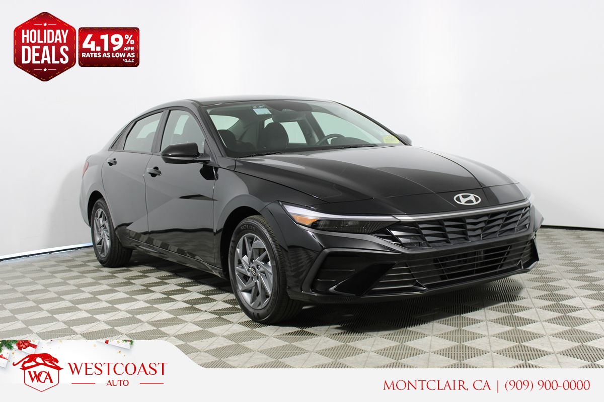 2025 Hyundai Elantra Blue's photo