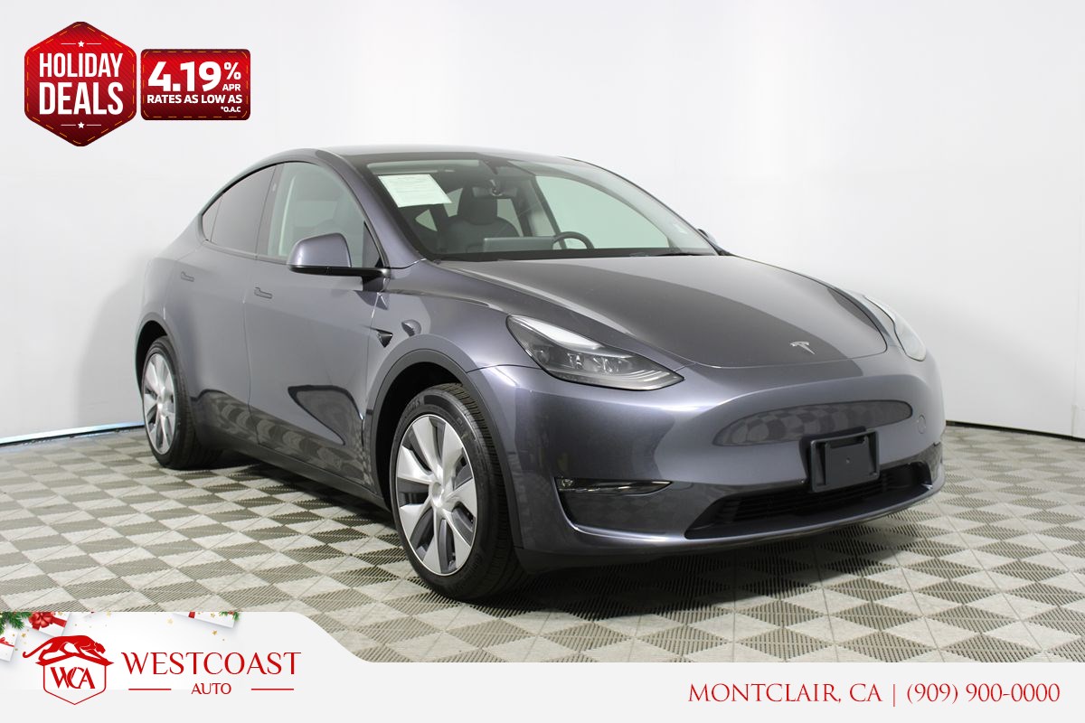 2023 Tesla Model Y Long Range's photo