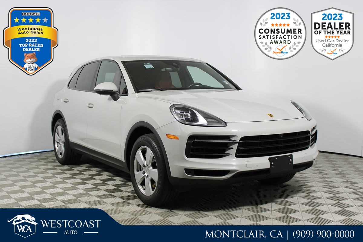2022 Porsche Cayenne Base's photo