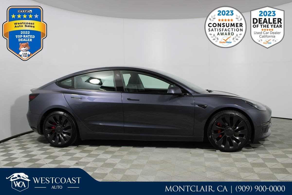 2023 Tesla Model 3 Performance's photo