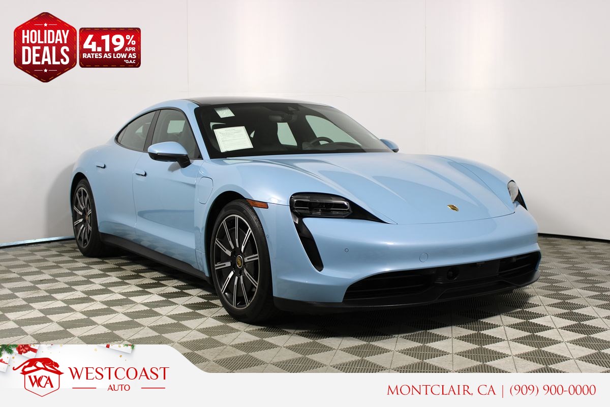 2022 Porsche Taycan Base's photo