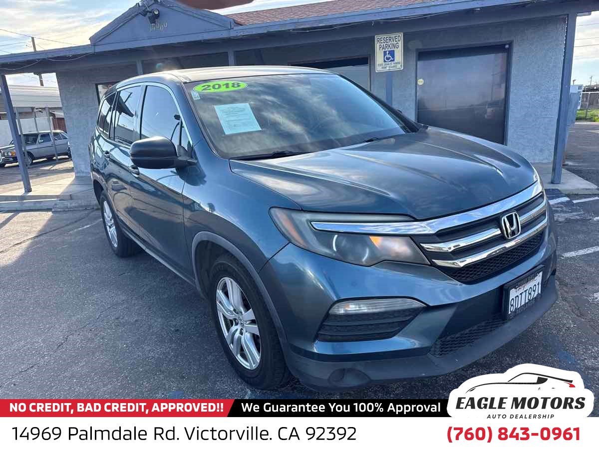 2018 Honda Pilot LX's photo