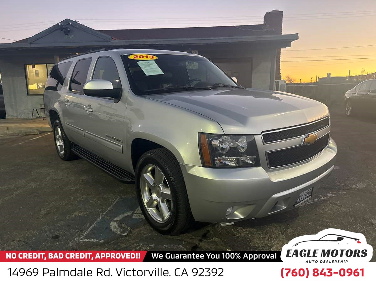 2013 Chevrolet Suburban LT's photo