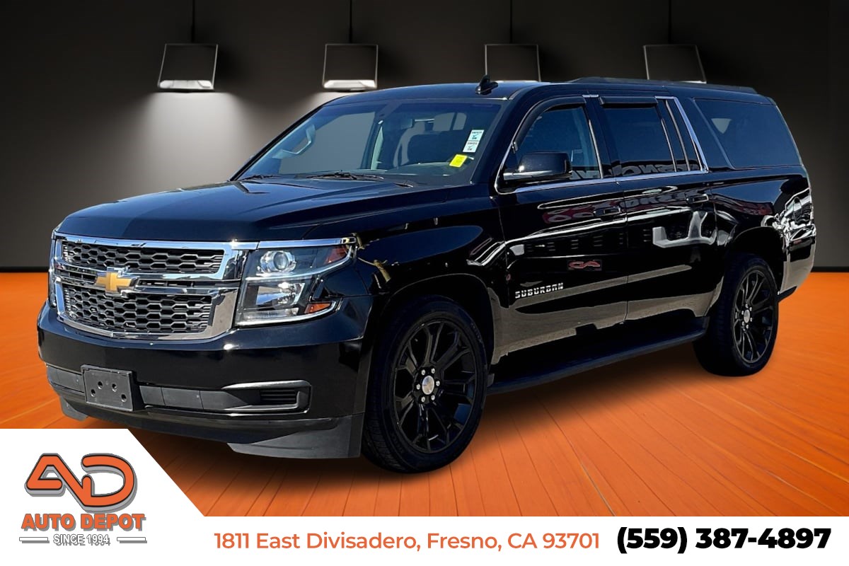 2019 Chevrolet Suburban LS's photo