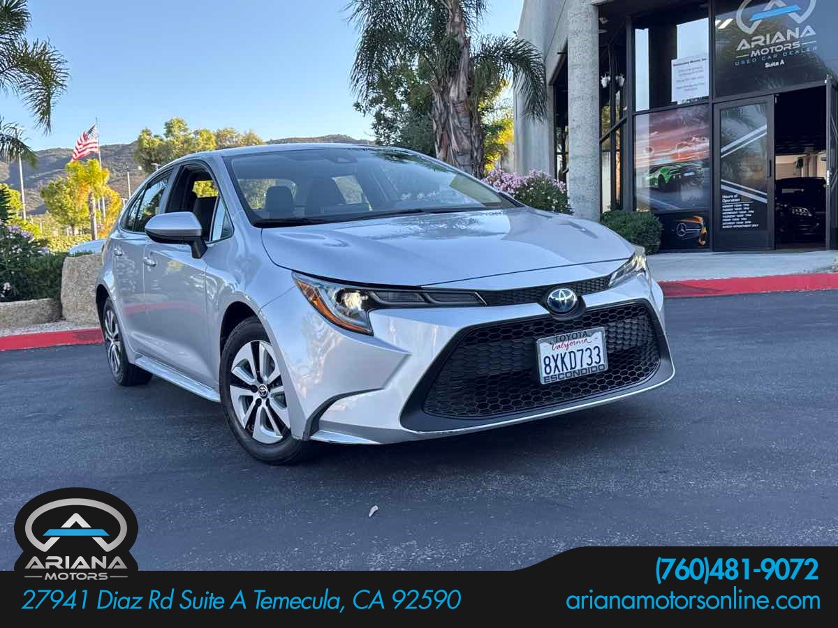 2022 Toyota Corolla LE's photo