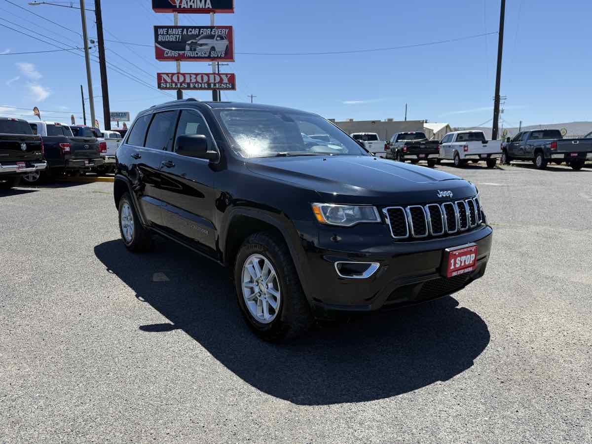 2018 Jeep Grand Cherokee Laredo's photo