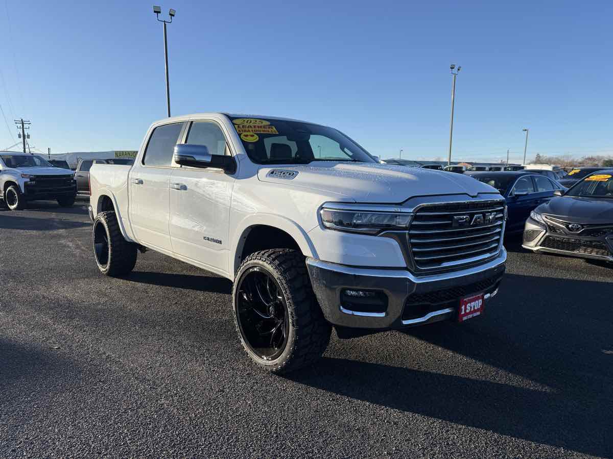 2025 RAM Ram 1500 Pickup Laramie's photo