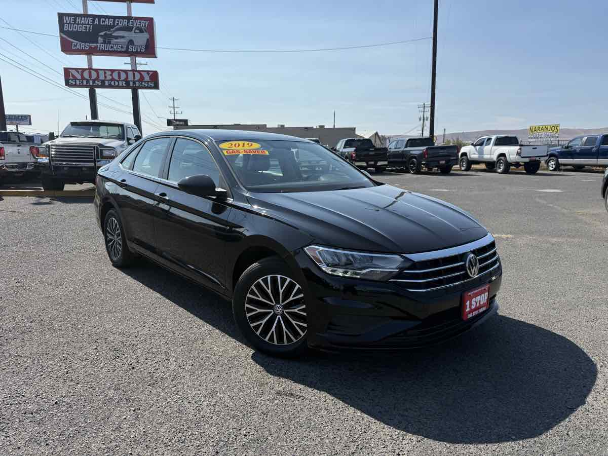 2019 Volkswagen Jetta SE's photo