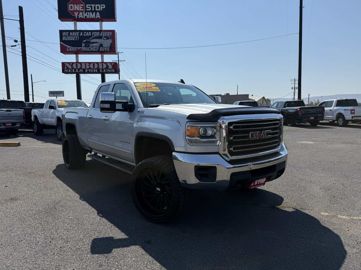 2018 GMC Sierra 2500HD SLE's photo