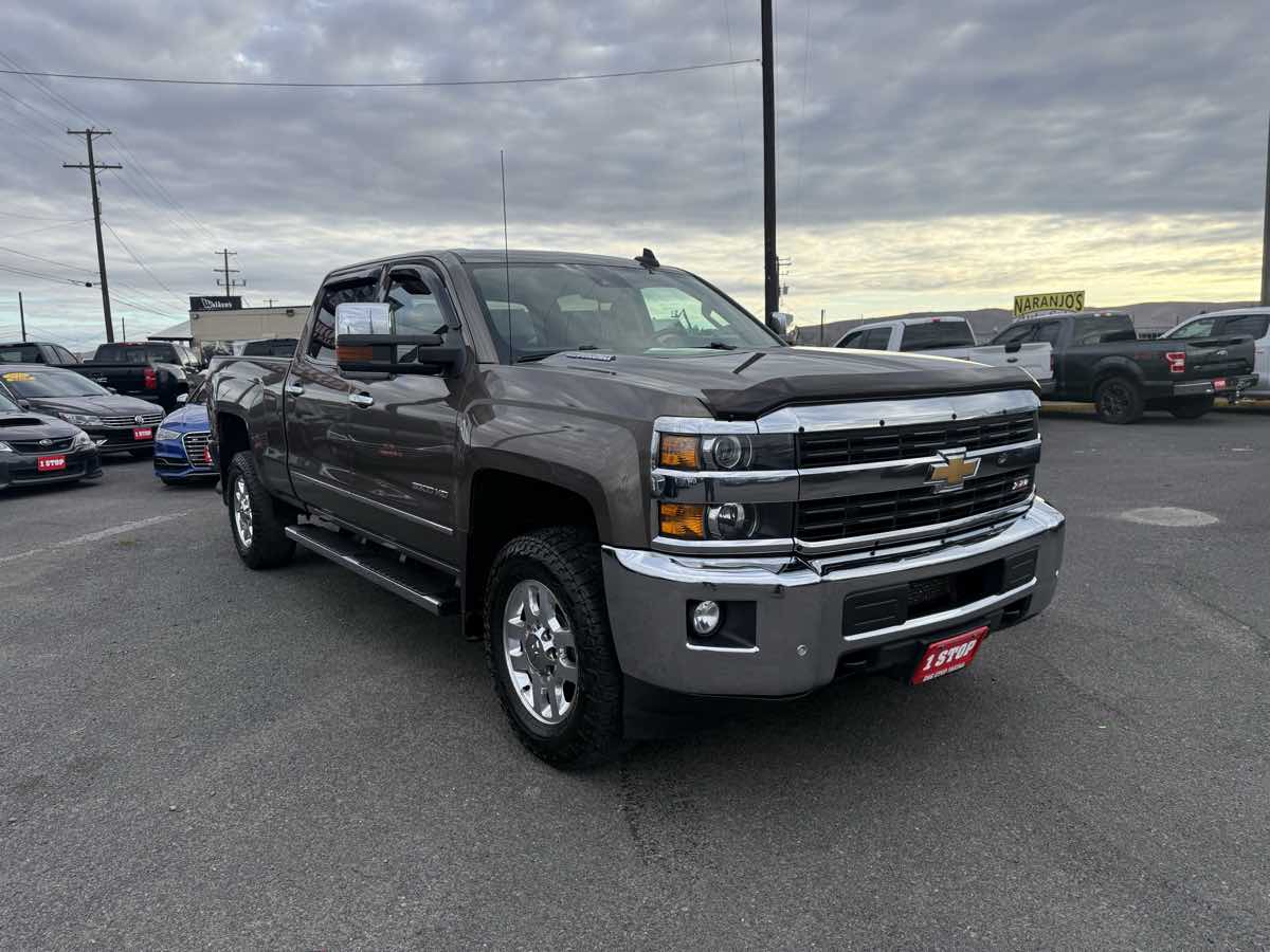 2015 Chevrolet Silverado 3500HD LTZ's photo
